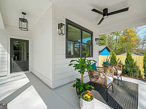 3rd image of 1741 Thomas St