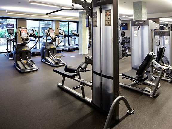 222 Hennepin Fitness Center Equipment