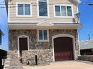 34 Lake Rd, Webster, NY 14580