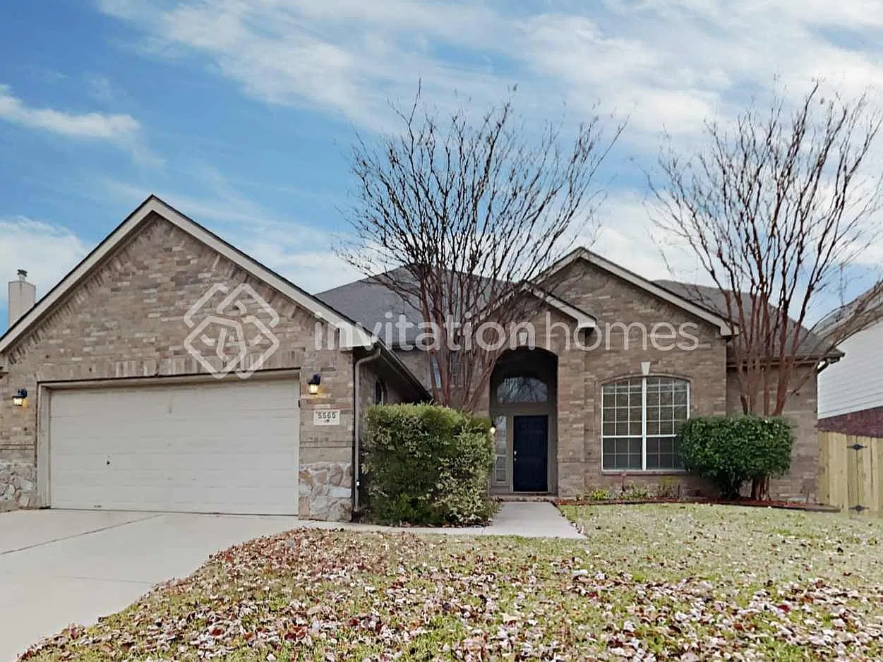 5565 Dunn Hill Dr Fort Worth, TX 76137 — Photo 1