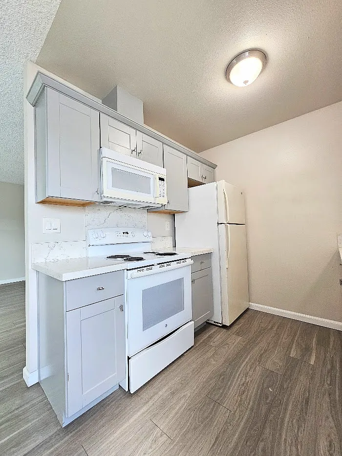 4525 Hamilton St — Photo 4