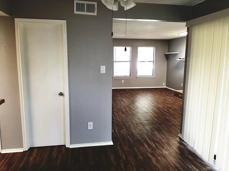 7800 Topawa Cv #B — Photo 1