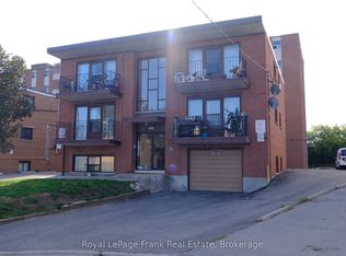 365 Elgin Ct #3, Oshawa, ON L1J2P5