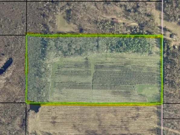 6892 56th St, Grand Junction, MI 49056