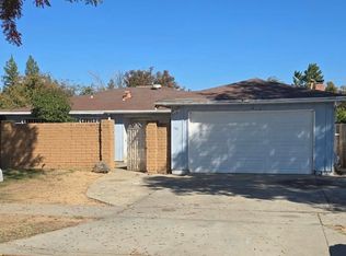 4694 N Holt Ave, Fresno, CA 93705