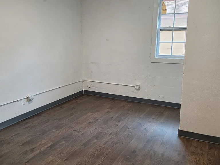 1148 Booker Ave SW — Photo 5