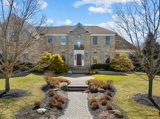 23 Taft Ct, Woodcliff Lake, NJ 07677