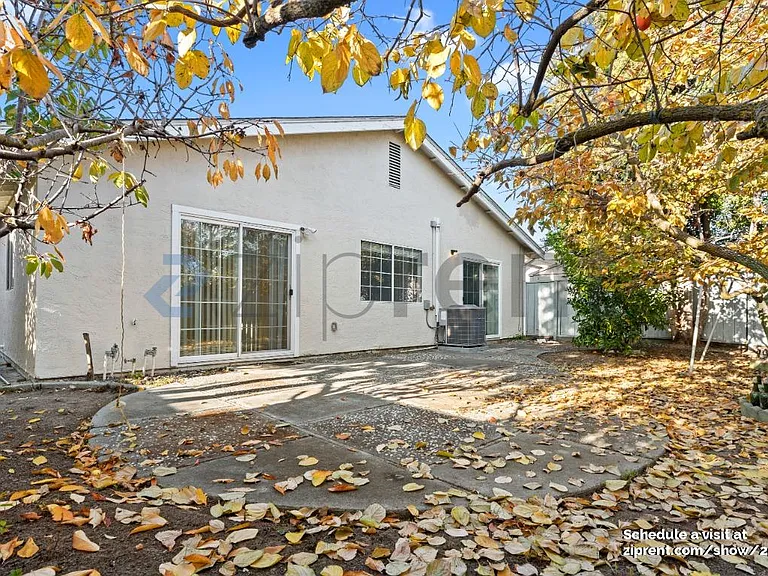 4252 Gordon St — Photo 17