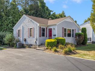 13 Amelia Ct, North Providence, RI 02904