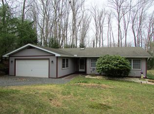 240 Four Seasons Dr, Drums, PA 18222