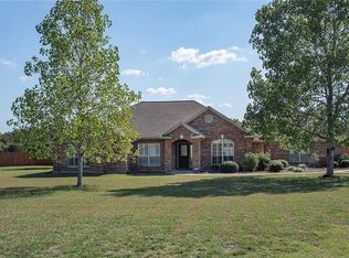 645 Silver Creek Dr, Leander, TX 78641