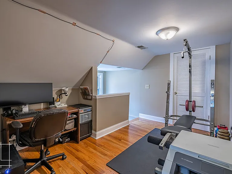 83 King Ave — Photo 21