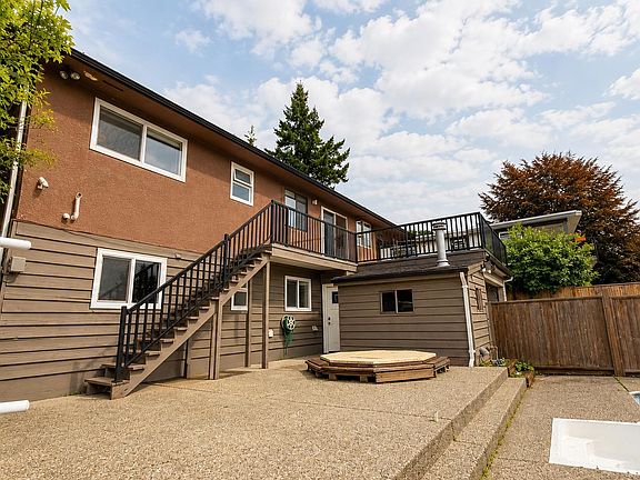3rd image of 7940 Burnlake Dr