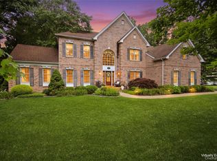 147 Creekside Road, Hopewell Junction, NY 12533