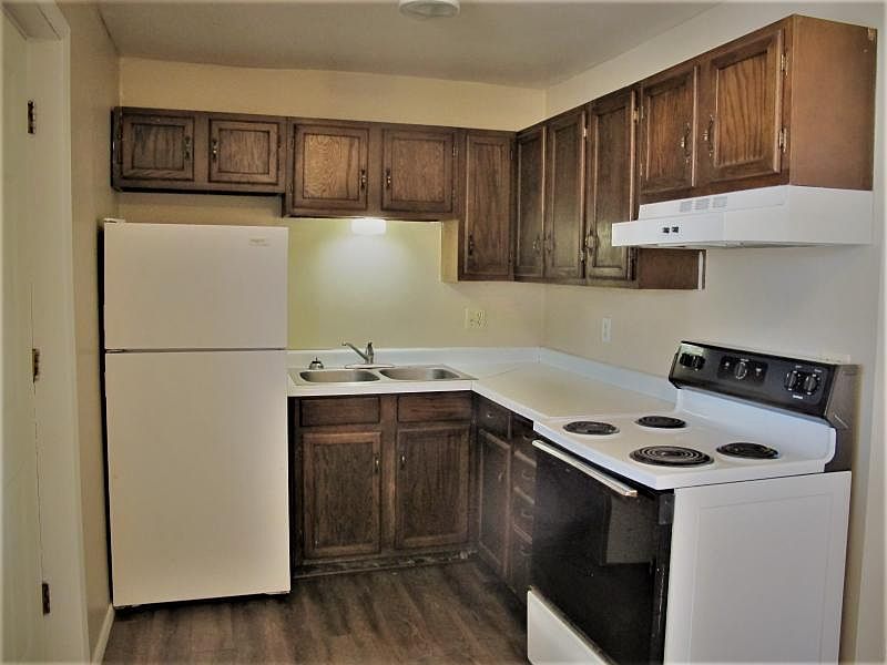 1st image of 703 Silverbow Ave