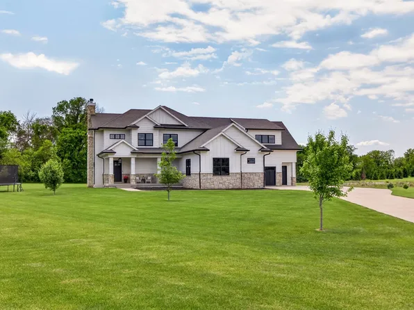 24913 Covenant Ln, Adel, IA 50003