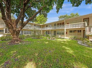 232 Farnham P #P-J, Deerfield Beach, FL 33442