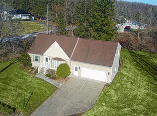 6332 Glass Factory Rd, Marcy, NY 13403