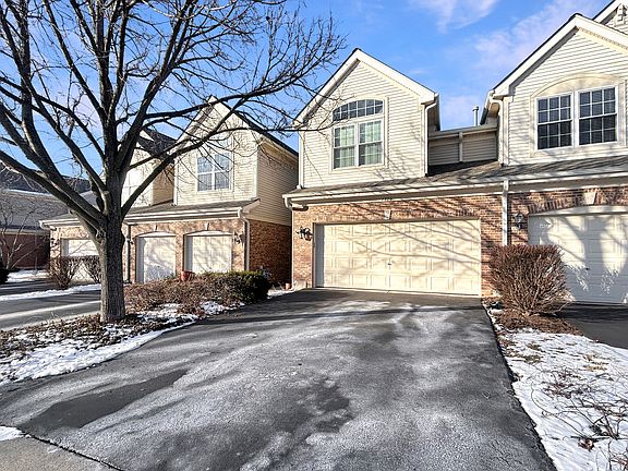 2nd image of 1726 Dixon Dr