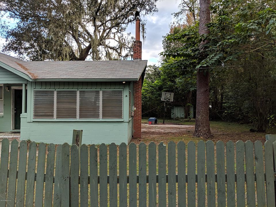 2nd image of 2334 5th Ave