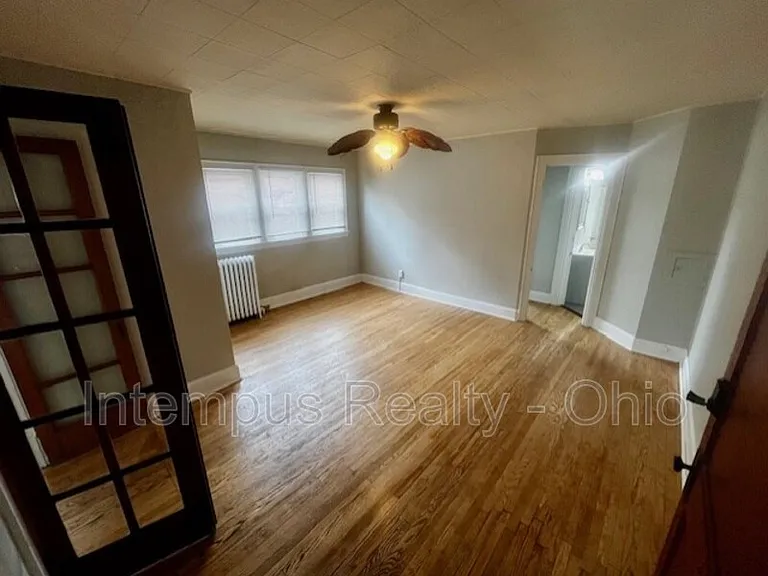 4237 Vine St #4 — Photo 3