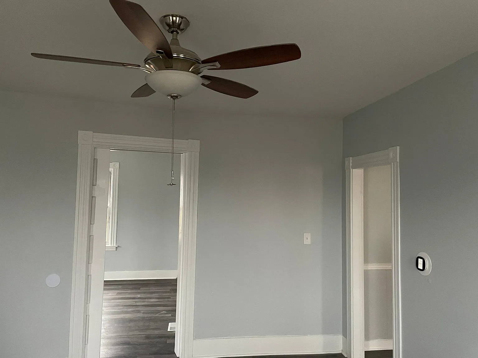3 bed, 1100 sqft, $2,400 — Photo 1