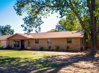 2528 Gary Ln, Waco, TX 76708