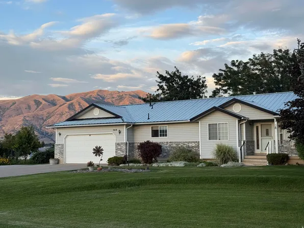 7419 S 400 W, Paradise, UT 84328