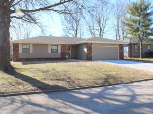 1722 W Swan St, Springfield, MO 65807