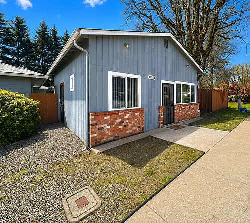 24966 Dunham Ave Photo 1