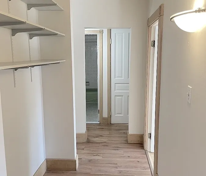 742 Victoria Ave #UPPER — Photo 12