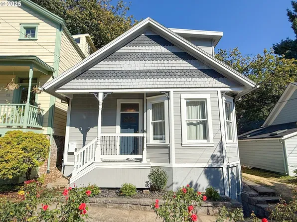 175 S Whitaker St, Portland, OR 97239