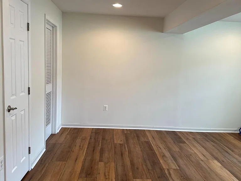 9610 Hazelbrook Ct — Photo 13
