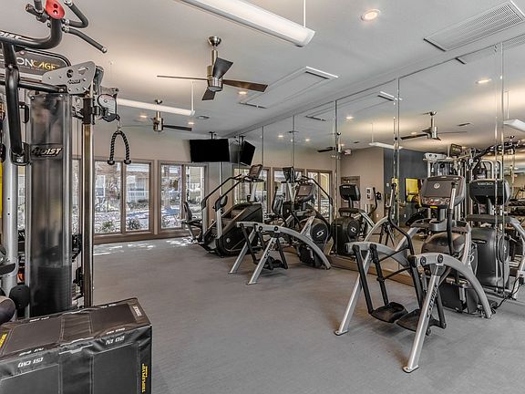 5th image of 8568 Warren Pkwy #624