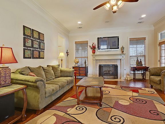 3rd image of 37426 Amalfi Dr