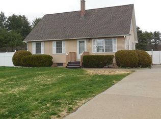 15 Sarah Ln, Belchertown, MA 01007