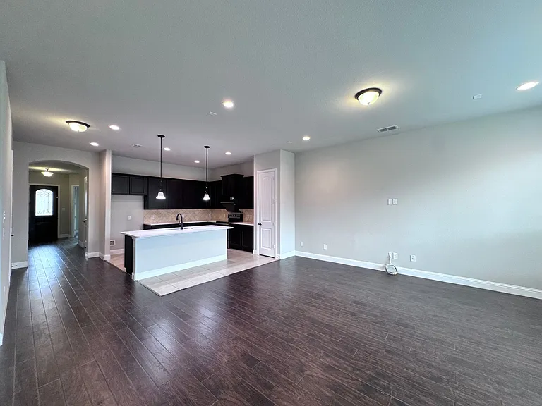 311 Lexington Ave — Photo 3