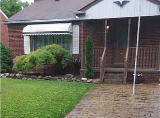 24610 Sherman Ave, Oak Park, MI 48237