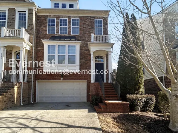 8730 Macedonia Lake Dr, Cary, NC 27518