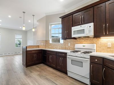 53 64th St APT 5, West New York, NJ, 07093