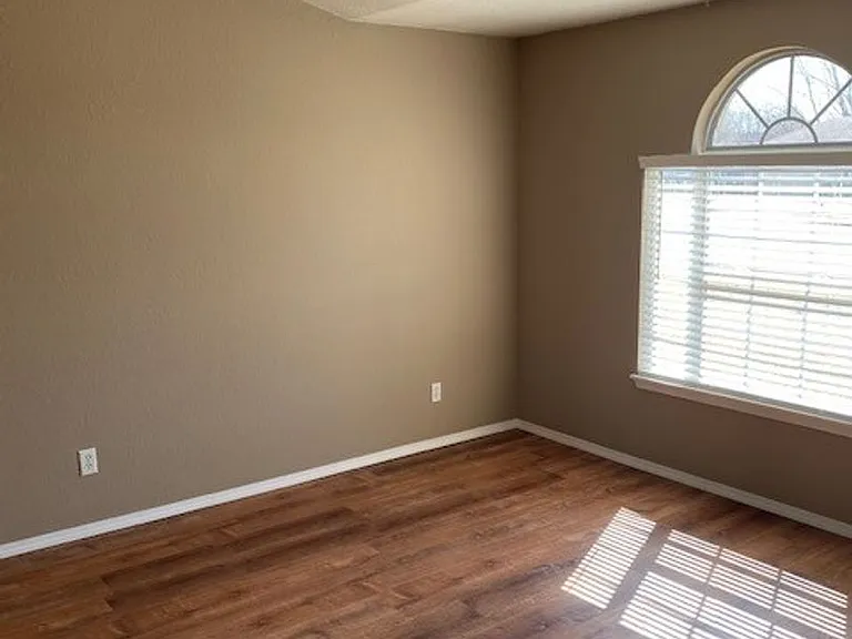 3372 W Yale St — Photo 6
