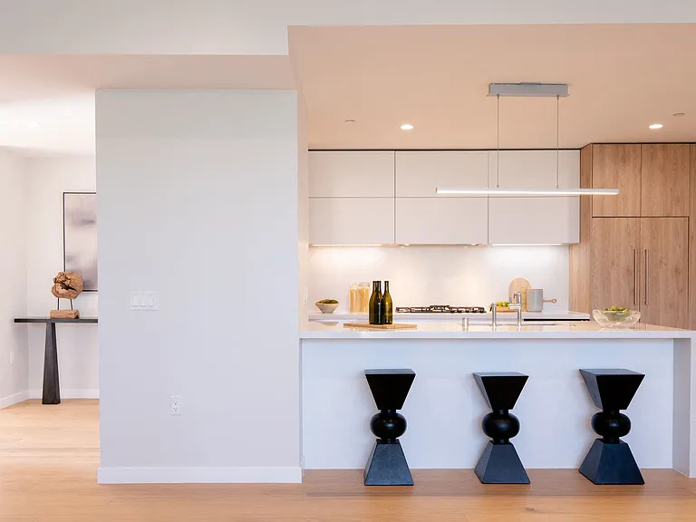 Respara Brentwood — Photo 26