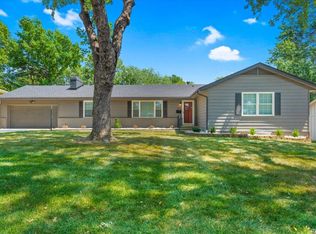 9411 Riggs St, Overland Park, KS 66212