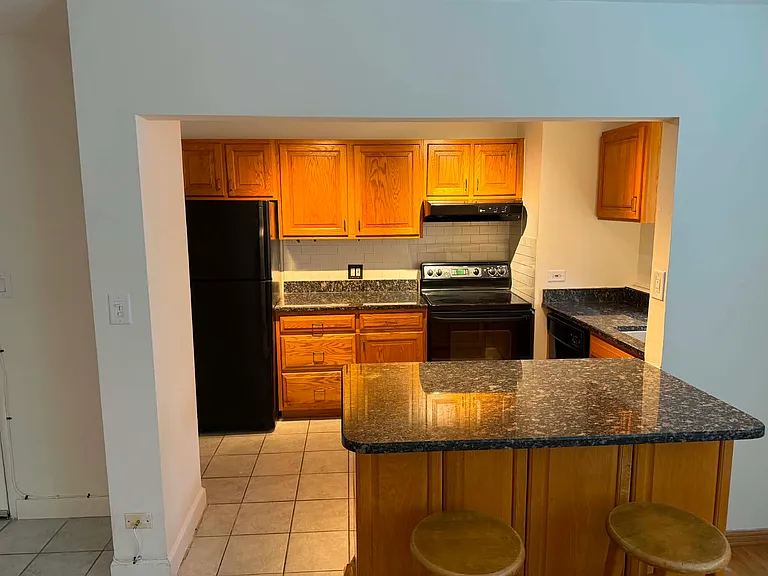 4960 N Marine Dr #419 — Photo 13