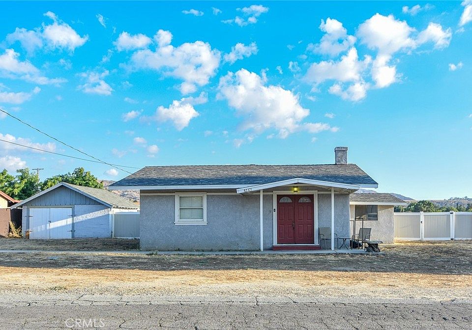 1st image of 42371 Mayberry Ave
