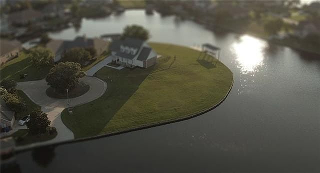 2nd image of Portside Ln