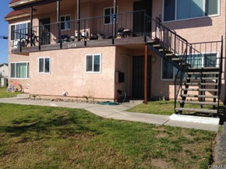 1st image of 1074 W 48th St APT 4