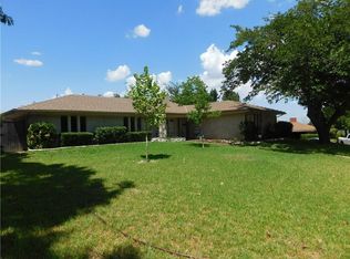 1110 Jordan Dr, Grand Prairie, TX 75050