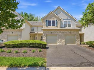 2575 Rustling Oak Blvd, Hilliard, OH 43026