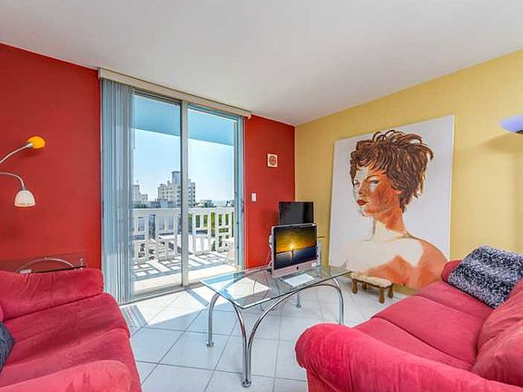 3rd image of 1776 James Ave APT 7B